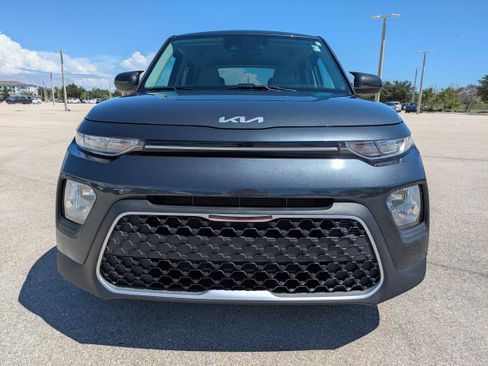 Used 2022 Kia Soul S FWD image 9