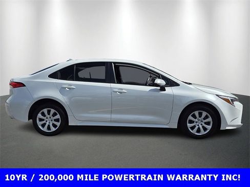 Used 2024 Toyota Corolla LE image 6