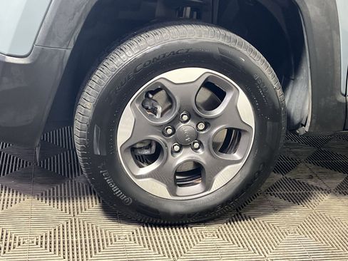 Used 2018 Jeep Renegade Sport w/ Power & Air Group AWD/4WD image 13