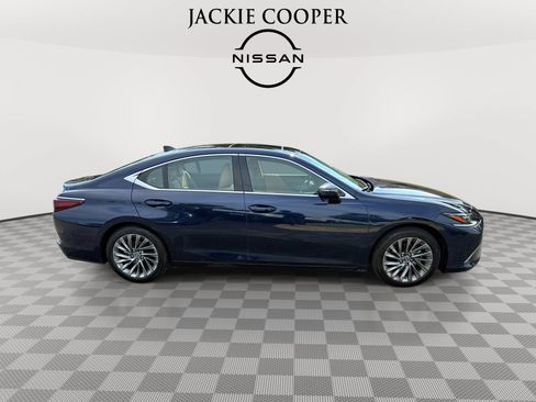 Used 2025 Lexus ES 350 Ultra Luxury w/ Accessory Package (Z1) FWD image 4