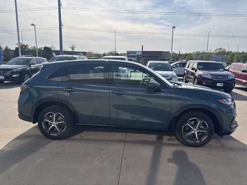 Used 2025 Honda HR-V EX-L image 4