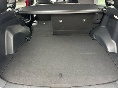 Used 2022 Toyota RAV4 SE w/ Weather & Moonroof Package AWD/4WD image 16
