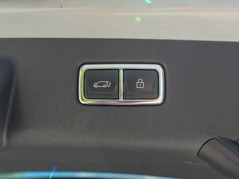 Certified 2024 Kia EV9 GT-Line AWD/4WD image 39