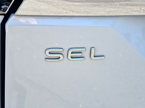 Used 2024 Volkswagen Atlas SEL Premium R-Line AWD/4WD image 31