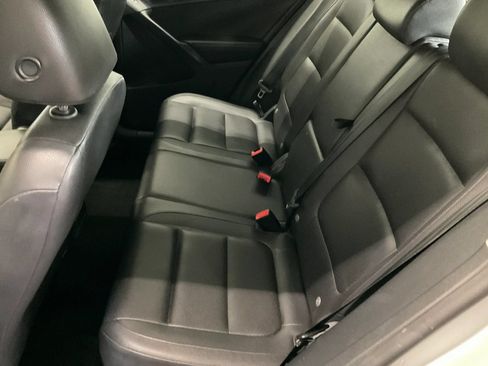 Used 2016 Volkswagen Tiguan S FWD image 6