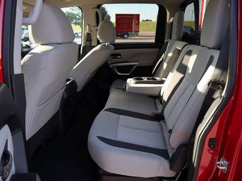 Certified 2024 Nissan Titan SV w/ SV Convenience Package image 13