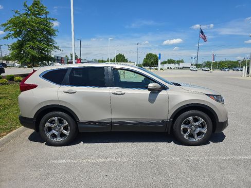 Used 2019 Honda CR-V EX image 2