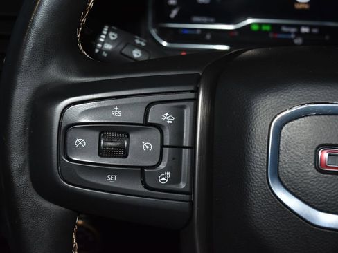 Used 2024 GMC Sierra 2500 AT4 w/ AT4 Premium Plus Package AWD/4WD image 9