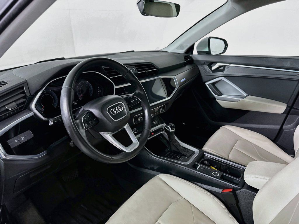 Used 2022 Audi Q3 2.0T Premium Plus w/ Premium Plus Package AWD/4WD image 10