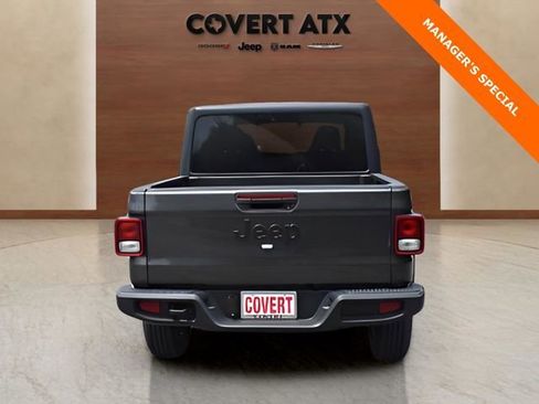 New 2025 Jeep Gladiator Sport image 4