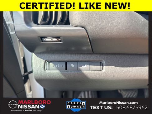 Certified 2025 Nissan Pathfinder SL image 28