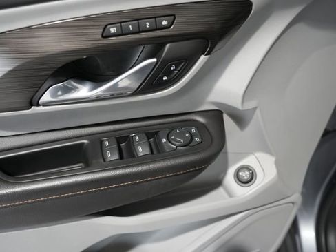 Used 2019 GMC Terrain SLT w/ Preferred Package FWD image 12