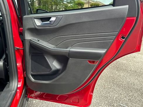 Used 2024 Ford Escape ST-Line w/ Tech Pack #1 FWD image 16