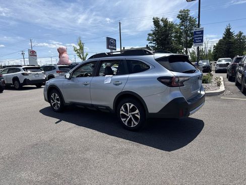 Used 2021 Subaru Outback Limited AWD/4WD image 5