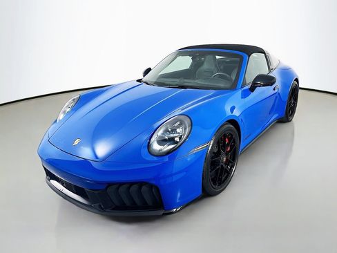Certified 2025 Porsche 911 Targa 4 GTS AWD/4WD image 1