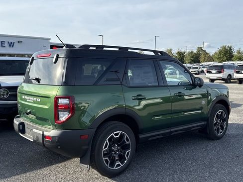 New 2025 Ford Bronco Sport Outer Banks w/ Outer Banks Tech Package+ AWD/4WD image 5