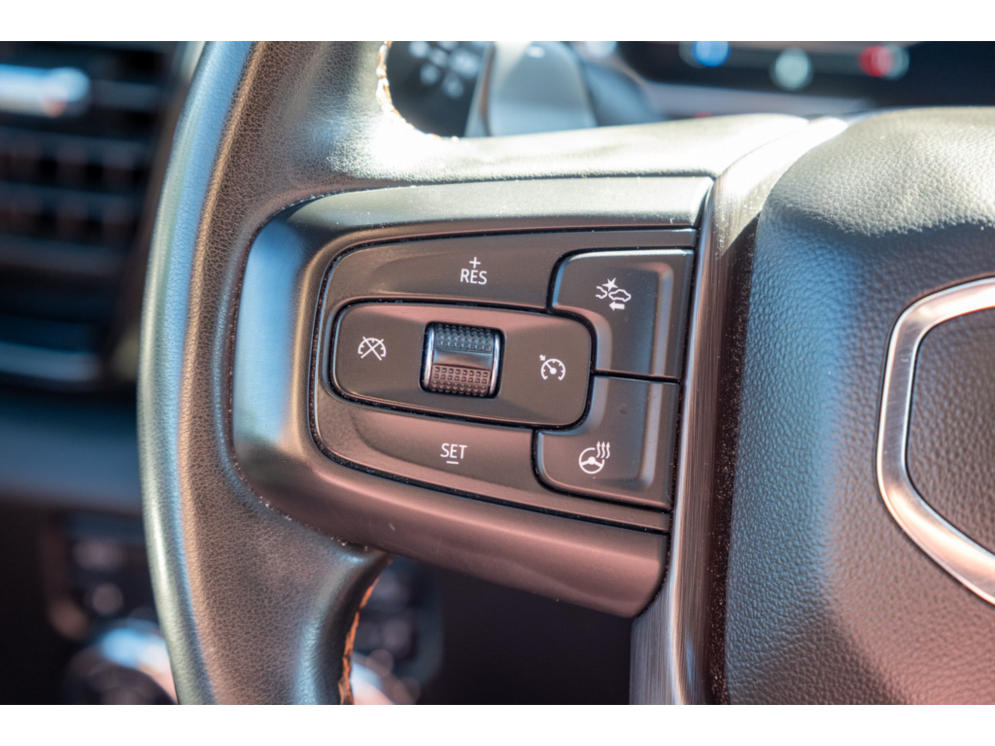 Used 2023 GMC Sierra 1500 AT4 w/ AT4 Premium Package AWD/4WD image 18