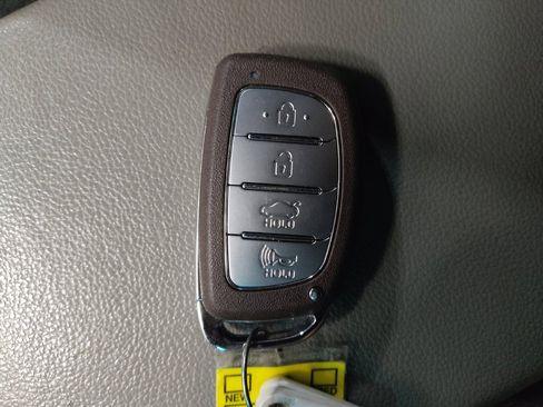 Used 2020 Hyundai Elantra ECO w/ Cargo Package (C1) FWD image 32