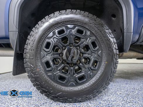 Used 2023 GMC Sierra 2500 AT4 w/ AT4 Preferred Package AWD/4WD image 48