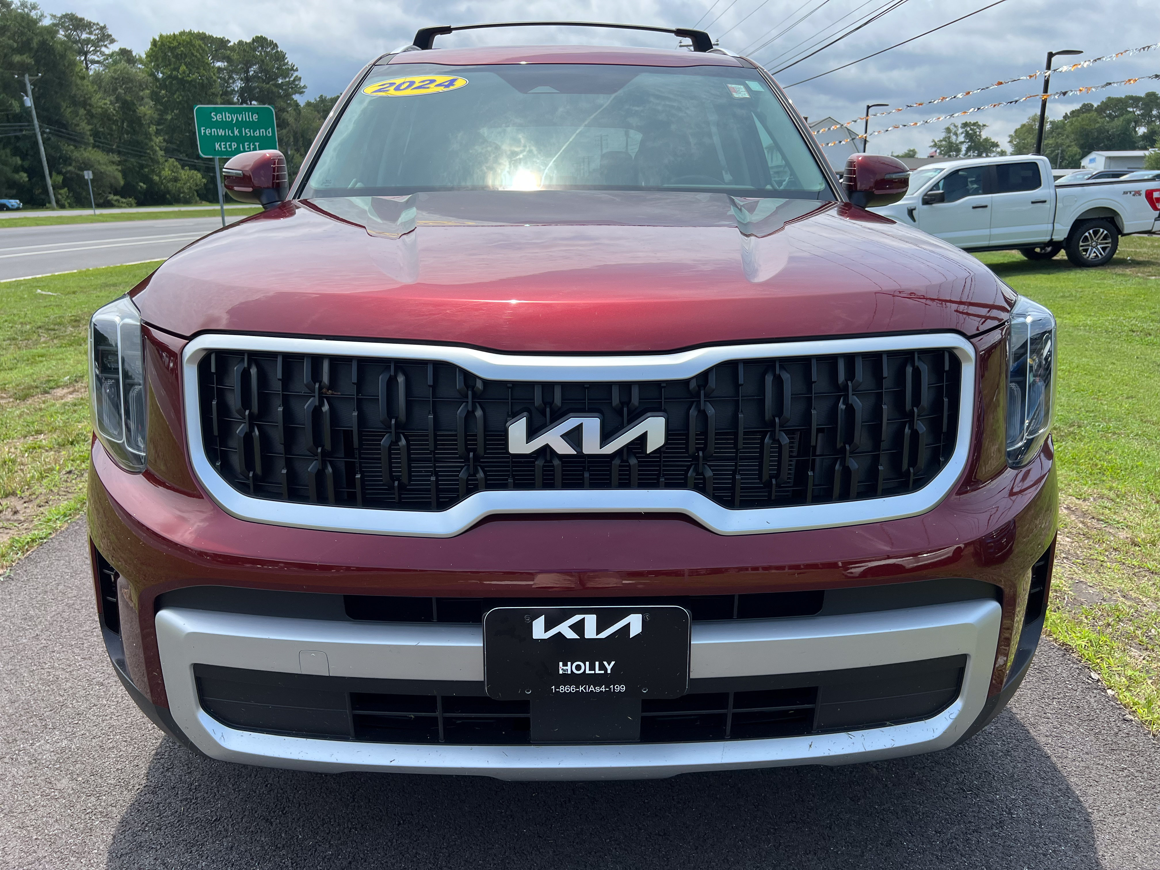 Used 2024 Kia Telluride EX w/ EX Captain's Chair Package AWD/4WD image 15