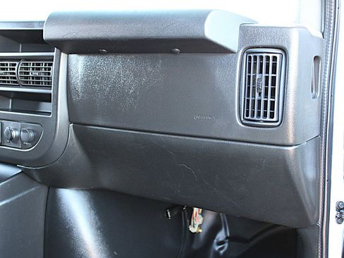 Used 2021 Chevrolet Express 2500 w/ Driver Convenience Package image 28