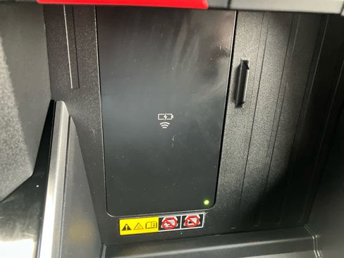 Used 2025 Toyota Sequoia Limited image 37