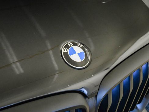 Used 2026 BMW X5 sDrive40i w/ M Sport Package RWD image 7
