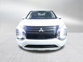 Used 2024 Mitsubishi Outlander SE video 2