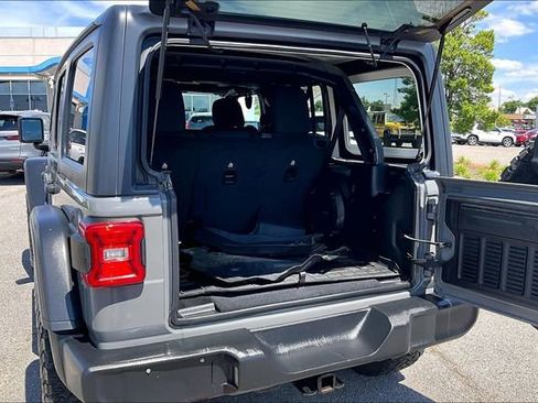Used 2019 Jeep Wrangler Unlimited Rubicon AWD/4WD image 31