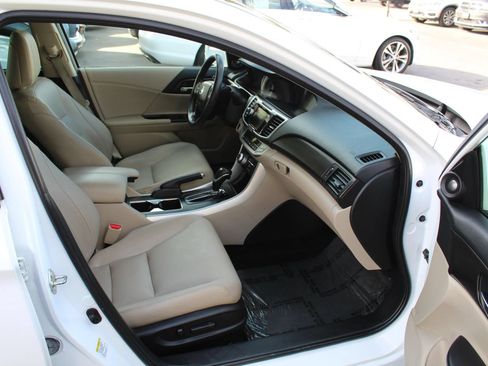 Used 2015 Honda Accord EX-L image 10