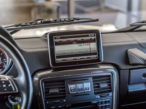 Used 2016 Mercedes-Benz G 63 AMG 4MATIC image 30