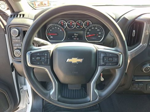 Certified 2022 Chevrolet Silverado 2500 Custom w/ Custom Convenience Package AWD/4WD image 19
