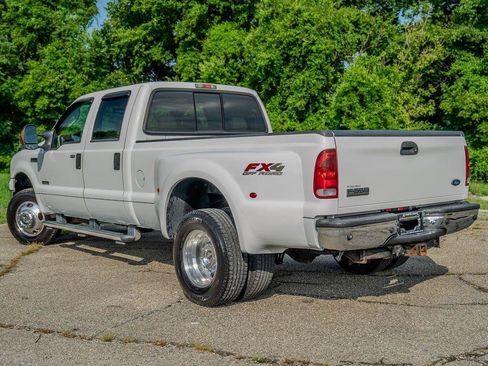 Used 2007 Ford F350 Lariat AWD/4WD image 5