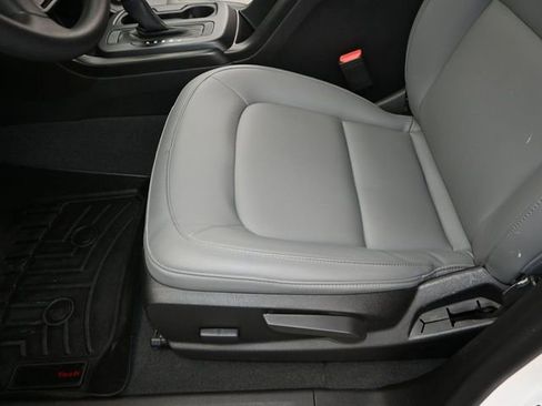 Used 2022 Chevrolet Colorado W/T image 12