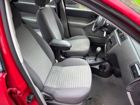 Used 2007 Ford Focus SE FWD image 13