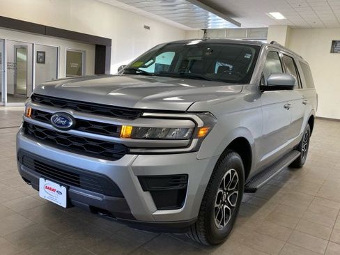 Used 2023 Ford Expedition Max XLT AWD/4WD image 4