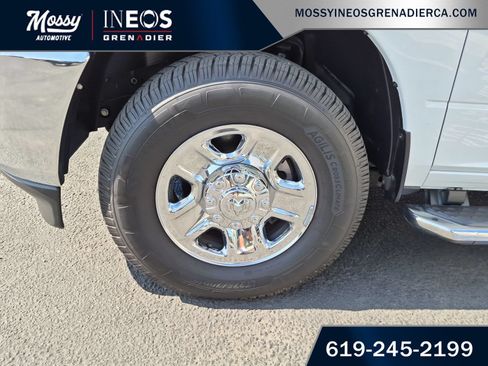 Used 2022 RAM 2500 Tradesman w/ Chrome Appearance Group RWD image 10