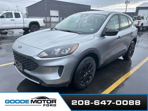 Used 2022 Ford Escape S image 1
