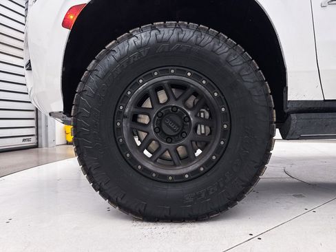 Used 2022 GMC Yukon AT4 image 18