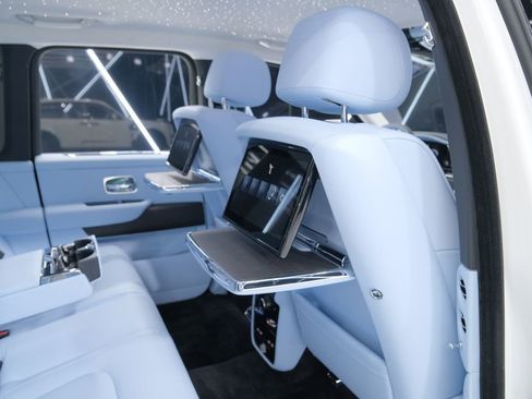 Used 2026 Rolls-Royce Cullinan image 51