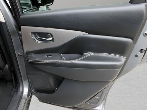 Used 2023 Nissan Murano SL w/ SL Moonroof Package image 36