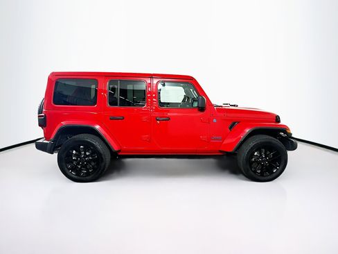 Used 2025 Jeep Wrangler Sahara w/ Safety Group image 10