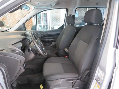 Used 2016 Ford Transit Connect XL image 15