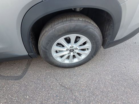 Used 2025 Toyota Grand Highlander FWD image 13