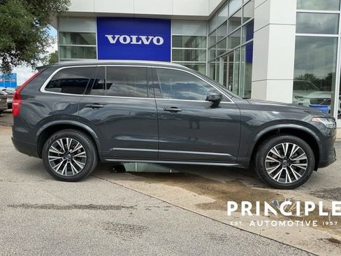 Certified 2022 Volvo XC90 T5 Momentum FWD image 5