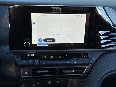 New 2026 Toyota Camry Hybrid FWD image 29