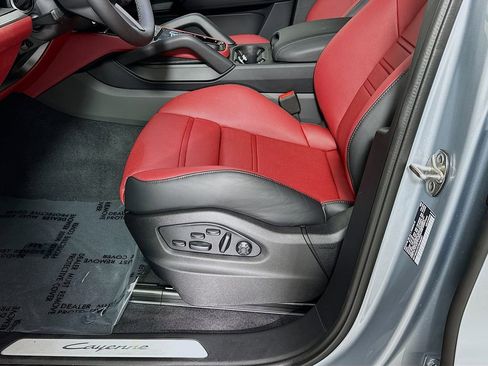 New 2026 Porsche Cayenne Coupe image 22