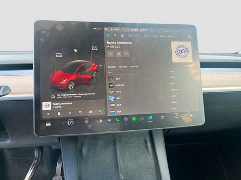 Used 2022 Tesla Model Y Long Range AWD/4WD image 14