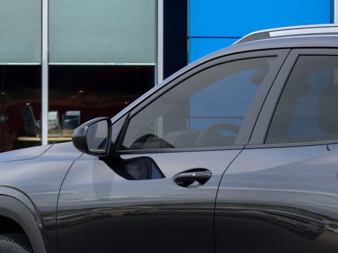 New 2025 Chevrolet Trax ACTIV w/ Driver Confidence Package image 12