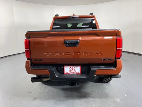 Used 2025 Toyota Tacoma TRD Off-Road image 5